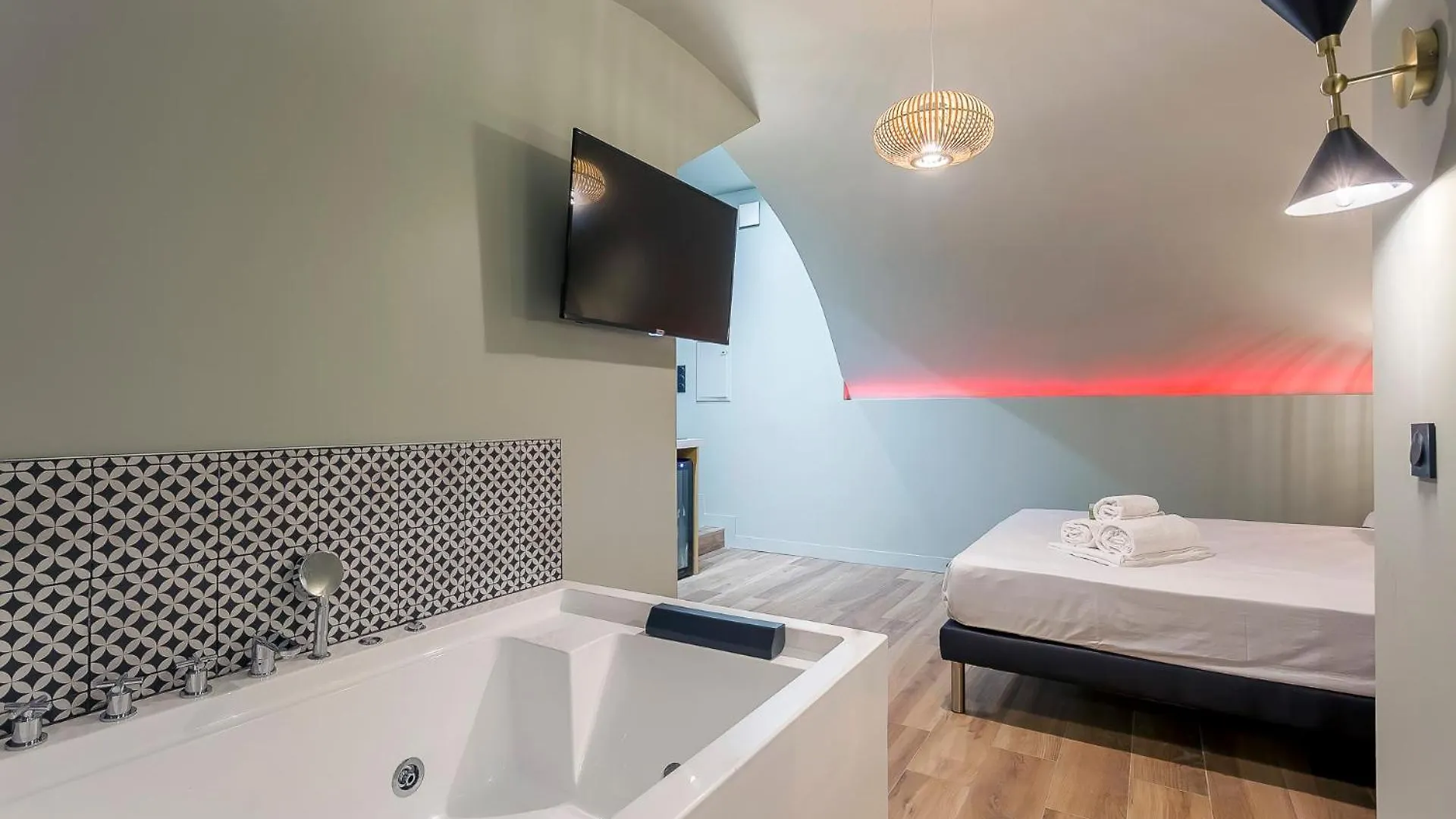 Love hotel Suite Romantique Balneo Centre Lyon